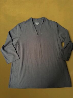 J. Jill Charcoal Gray V-Neck Long-Sleeve Tunic